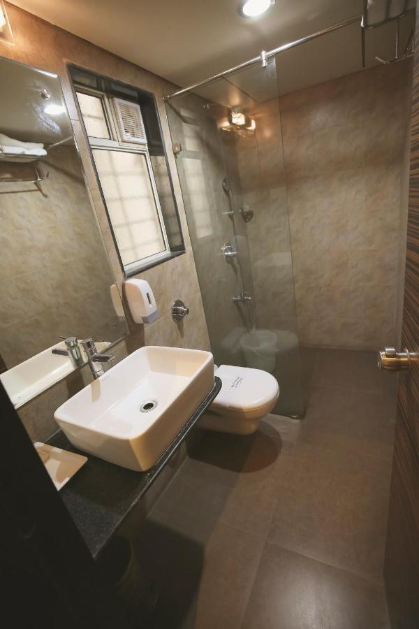 The Gold Haven Hotel Pune Bagian luar foto